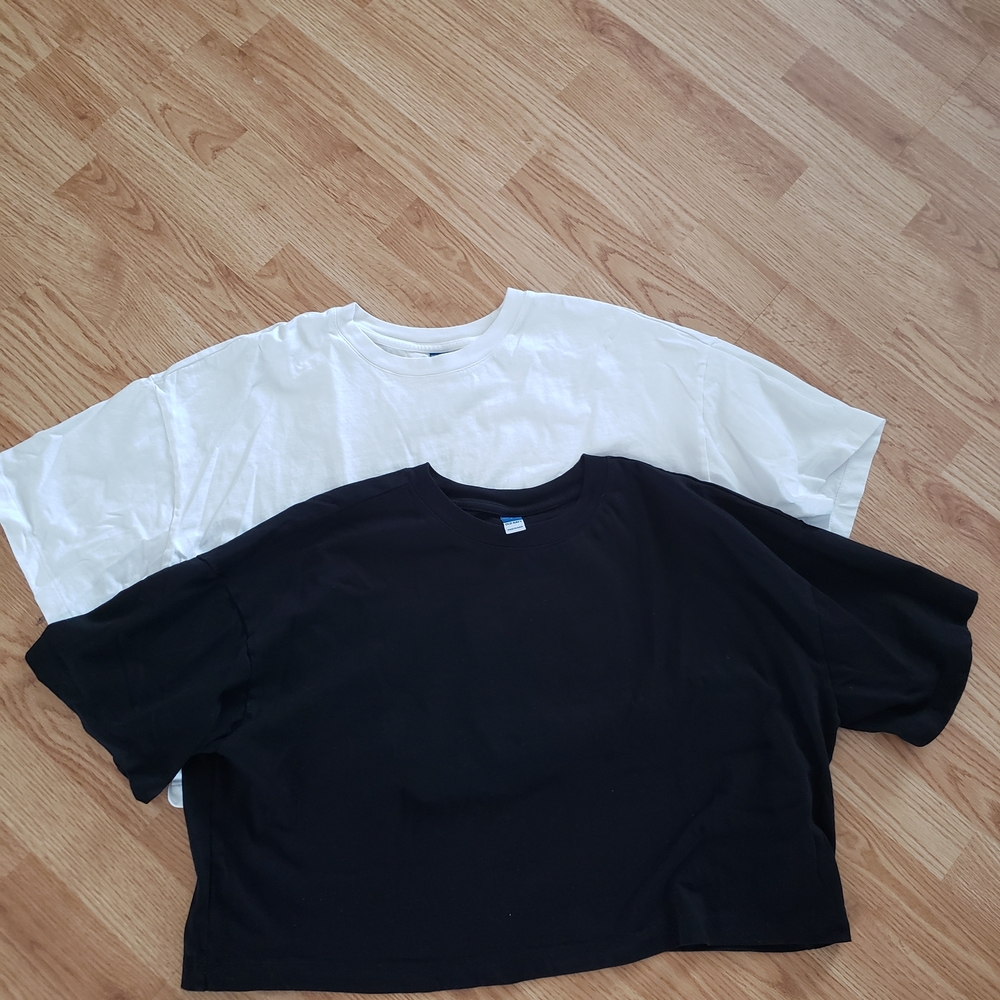 Old Navy Black Vintage Tee with White Tag Detail